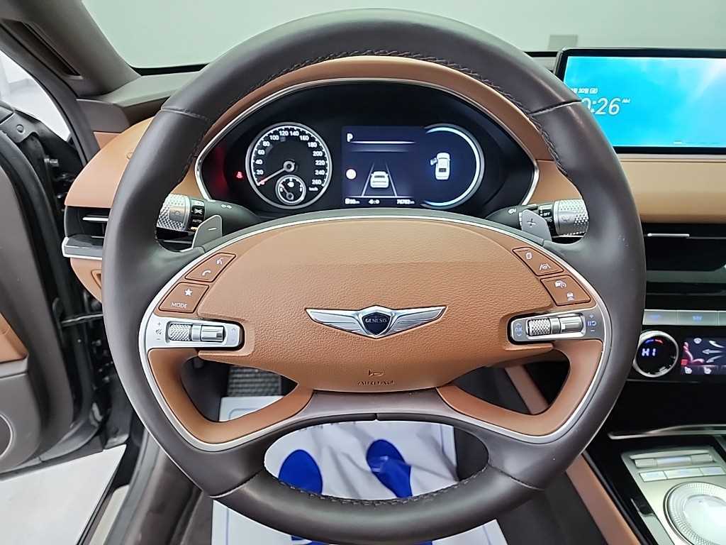 Genesis G80 - Vista 9