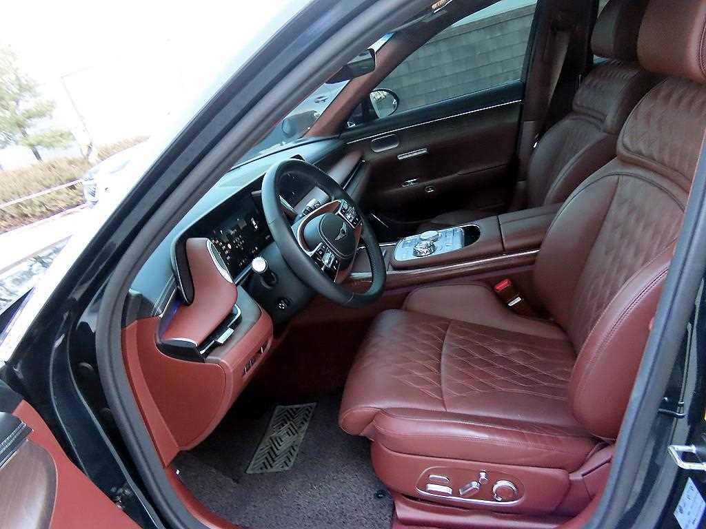 Genesis G90 - Vista 5