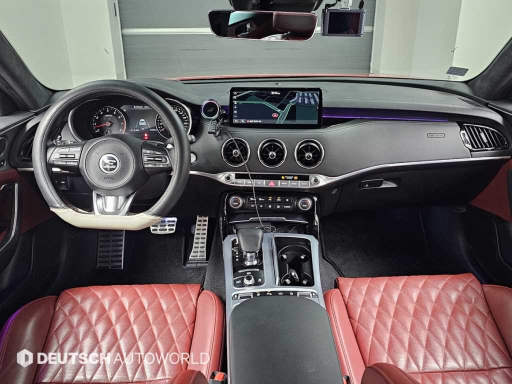 KIA Stinger - Vista 7