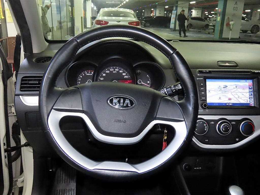 KIA Morning - Vista 8