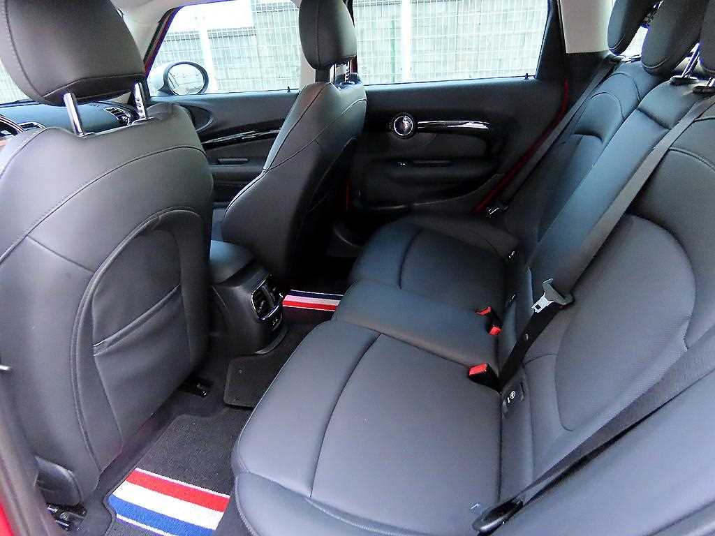 Mini Clubman - Vista 6