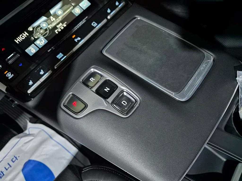 HYUNDAI Grandeur - Vista 11