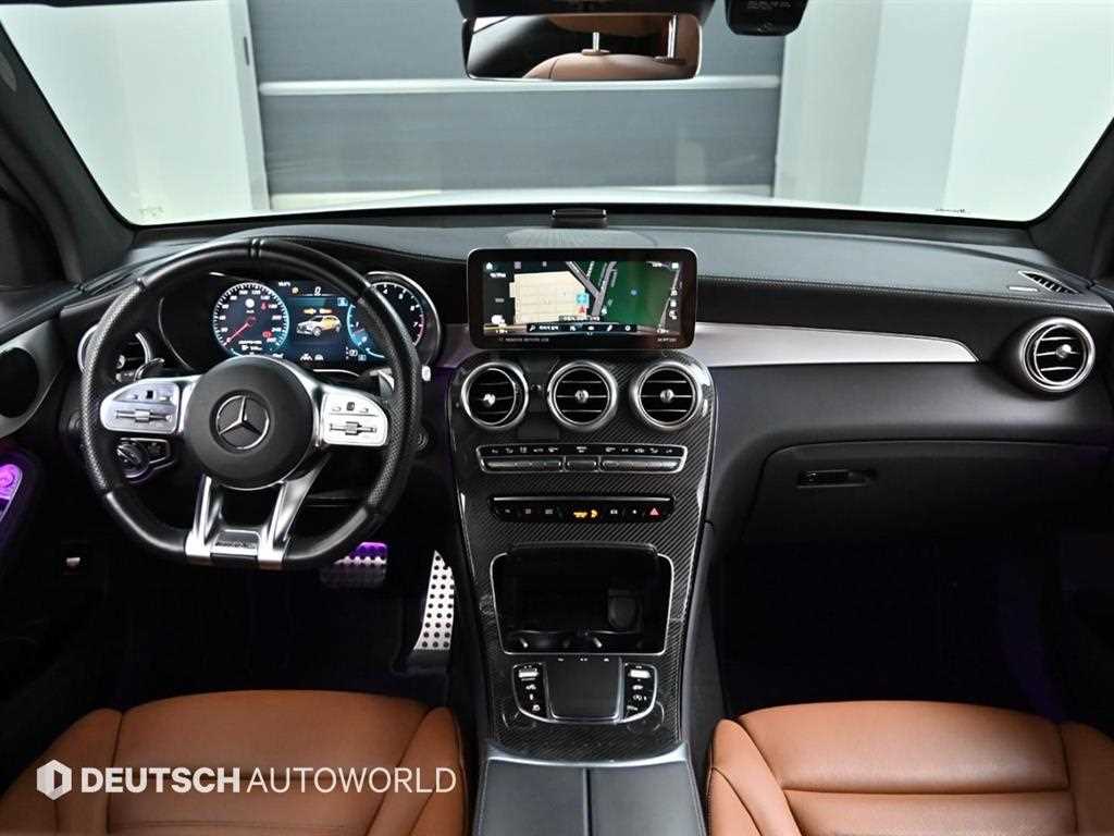 Mercedes Benz GLC Class - Vista 7