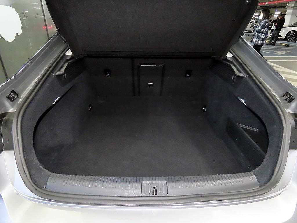 Volkswagen Arteon 2022 Gris - Importación desde Corea - HF Imports Iquique - Foto 17