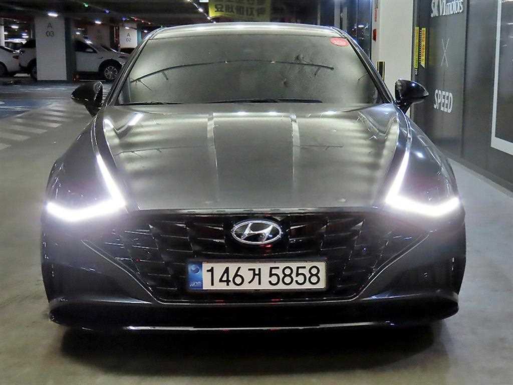 HYUNDAI Sonata - Vista 2