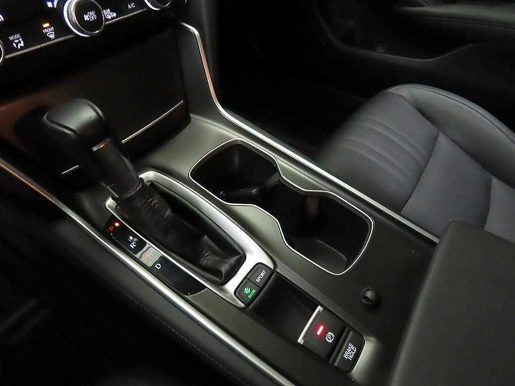 Honda Accord - Vista 12