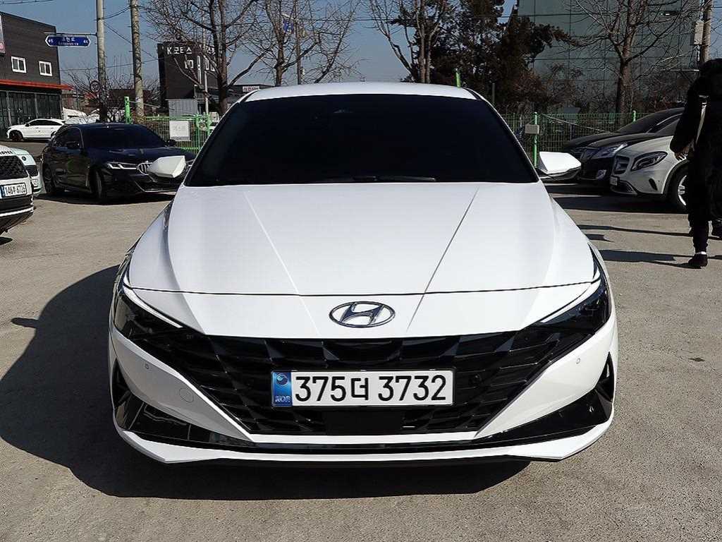 HYUNDAI Avante 2022 Blanco - Importación desde Corea - HF Imports Iquique - Foto 1
