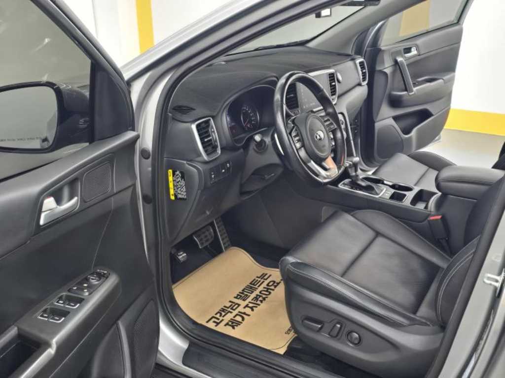 KIA Sportage - Vista 8