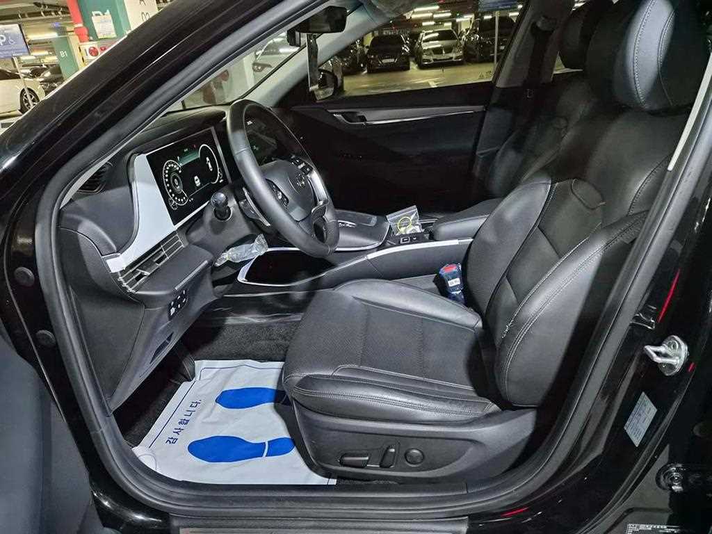 HYUNDAI Grandeur - Vista 6