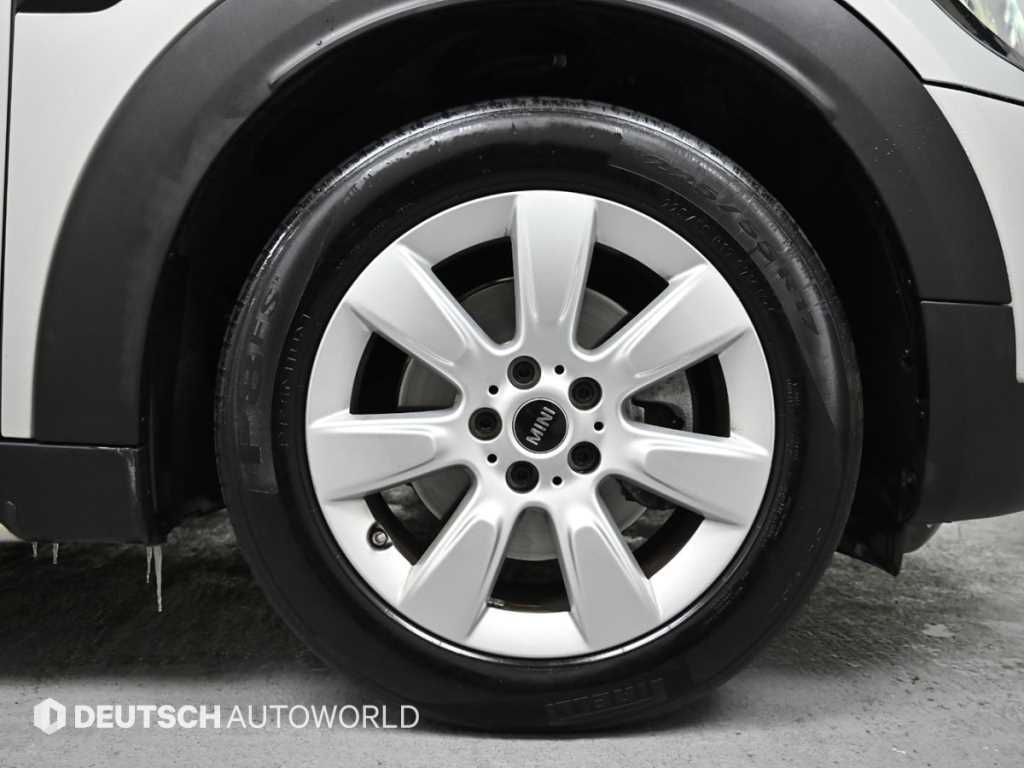 Mini Countryman - Vista 5