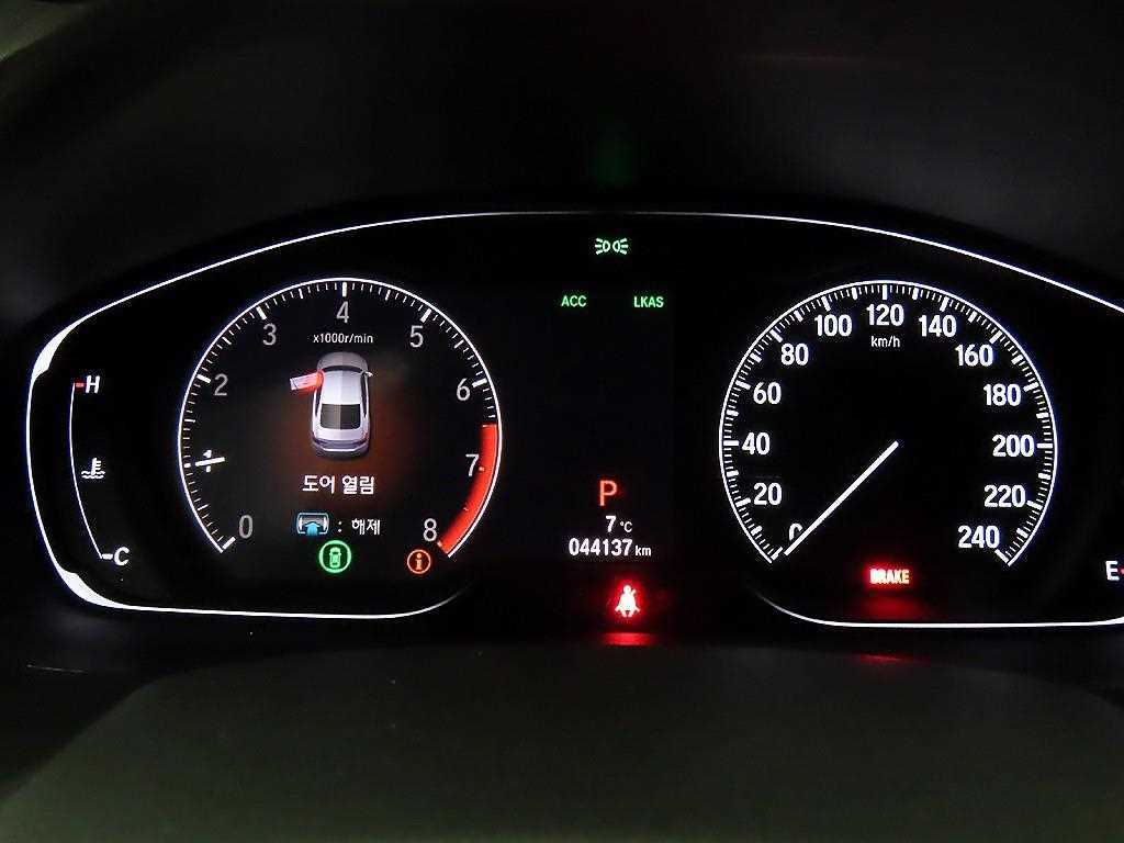 Honda Accord - Vista 9