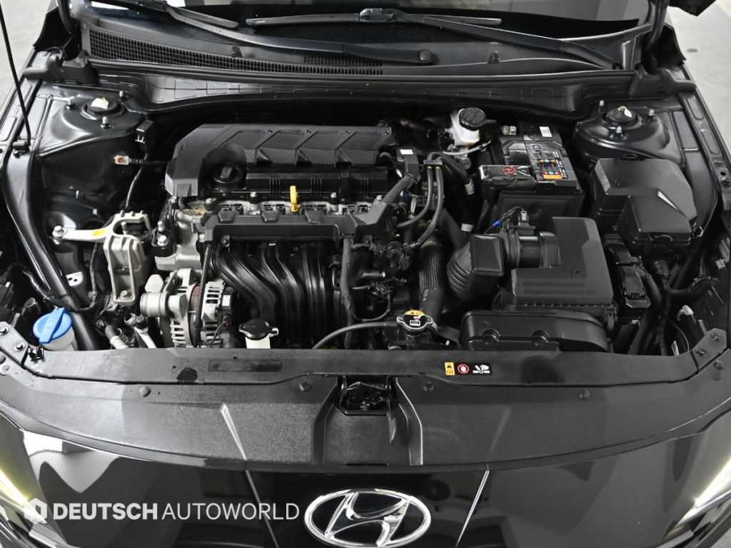 HYUNDAI Avante - Vista 6