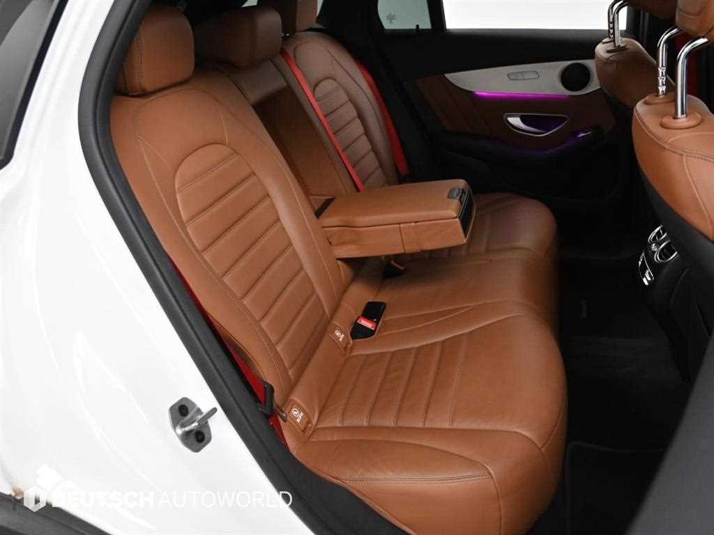 Mercedes Benz GLC Class - Vista 12