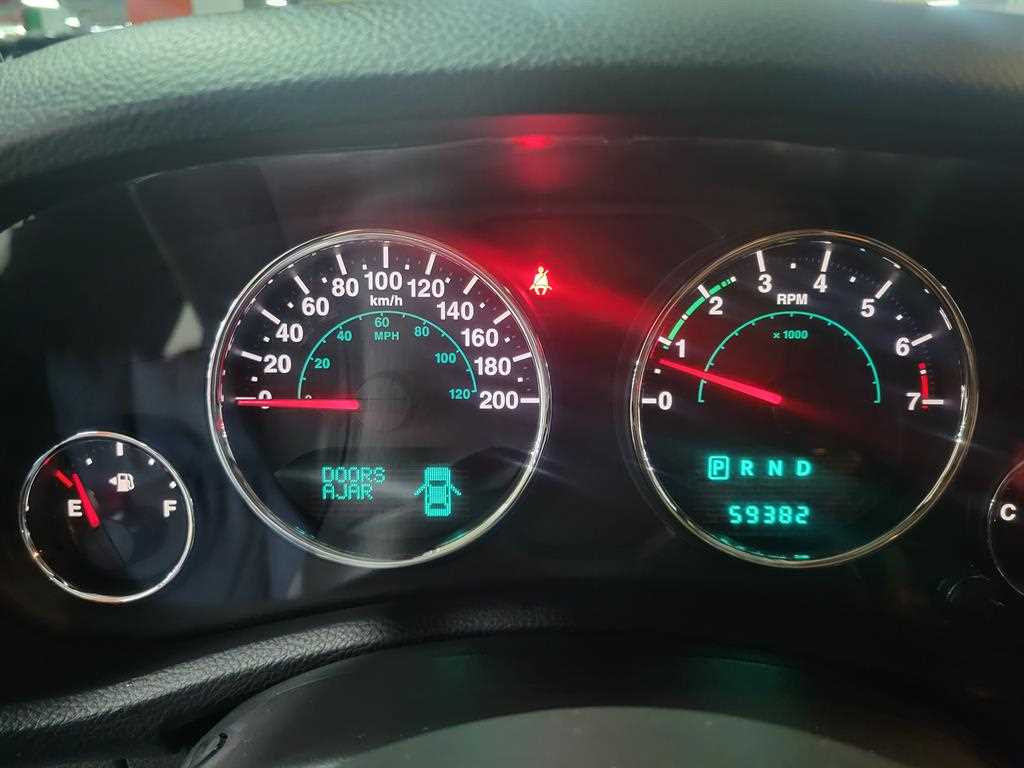 Jeep Wrangler - Vista 9