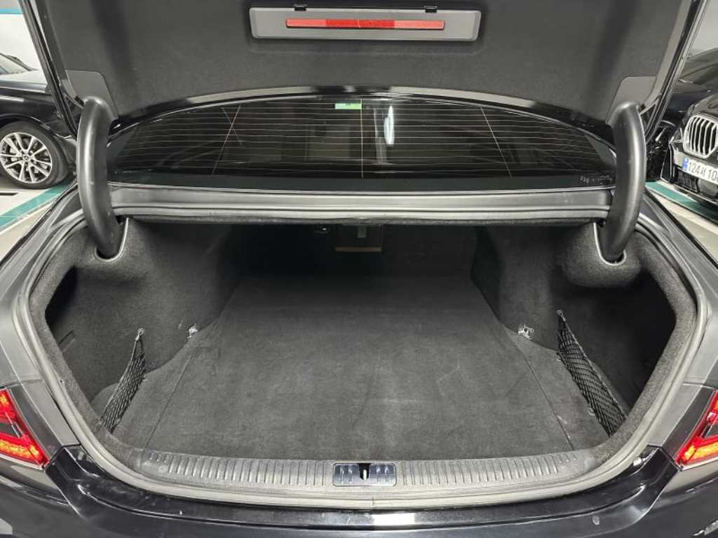 Genesis G90 2019 Negro - Importación desde Corea - HF Imports Iquique - Foto 18