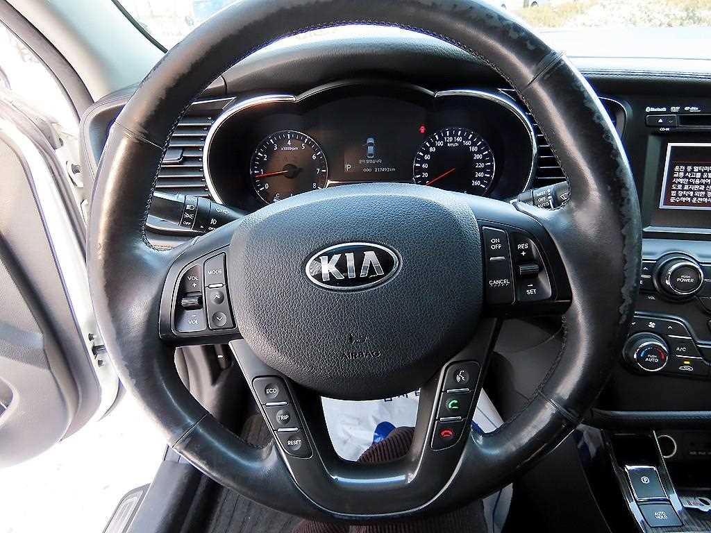 KIA K5 - Vista 10