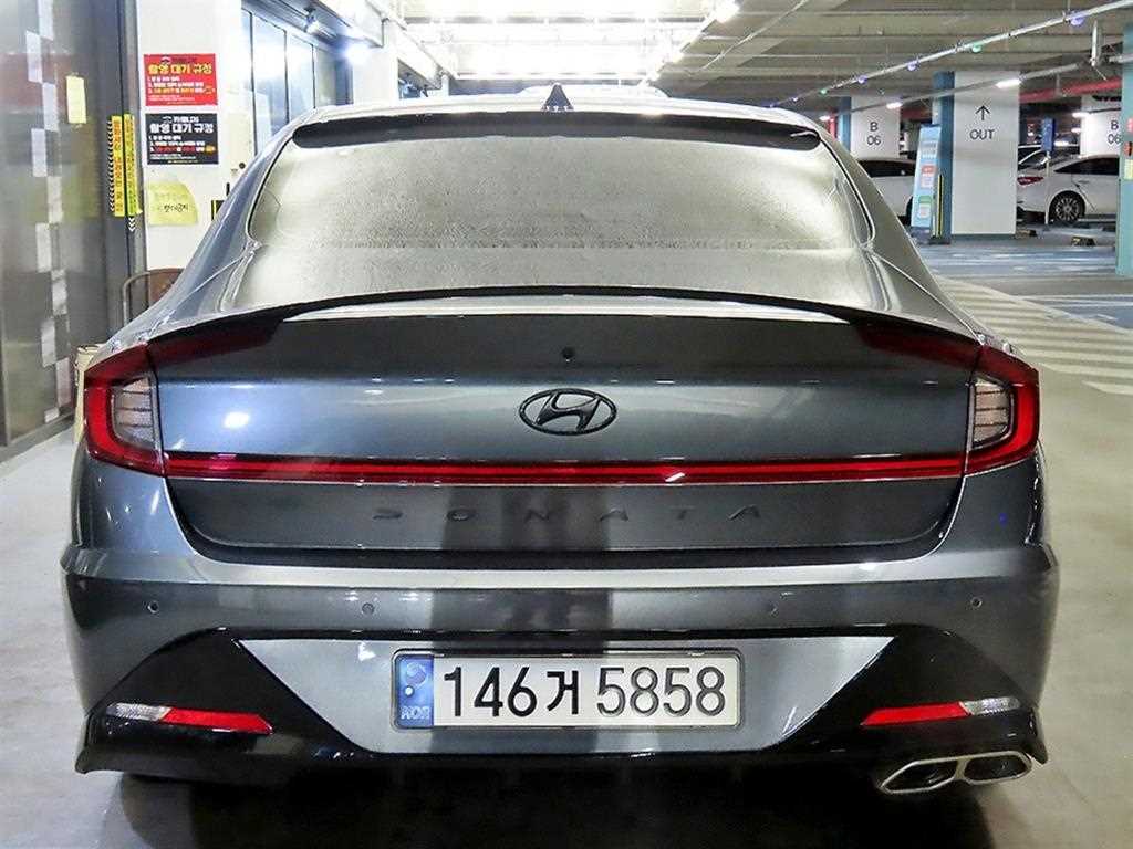 HYUNDAI Sonata - Vista 5