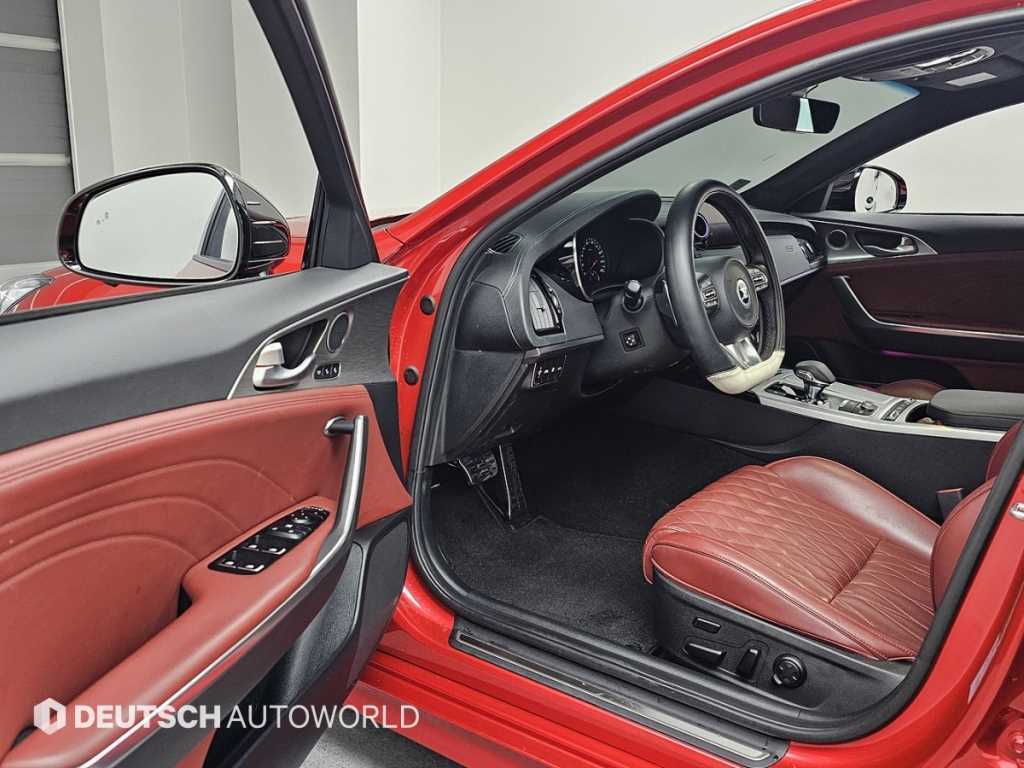 KIA Stinger - Vista 11