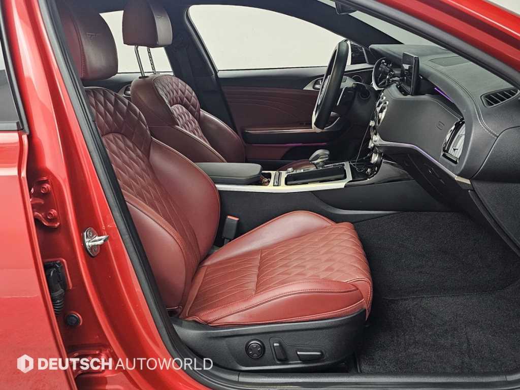 KIA Stinger - Vista 10