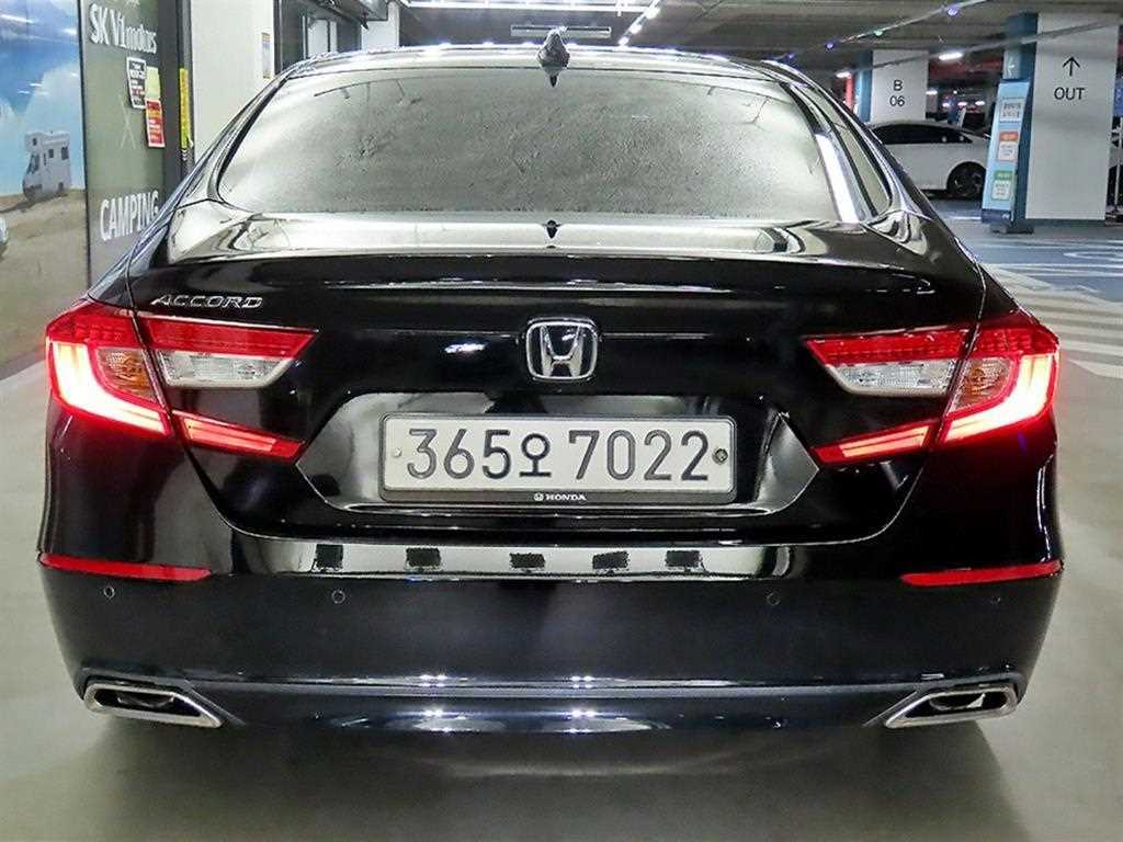 Honda Accord - Vista 5