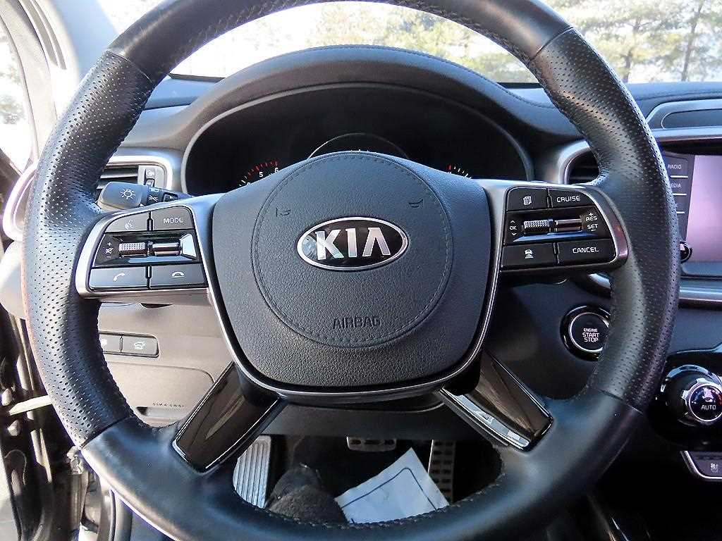 KIA Sorento - Vista 8