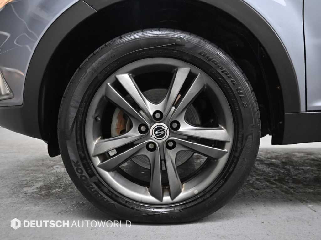 Ssangyong Korando - Vista 5