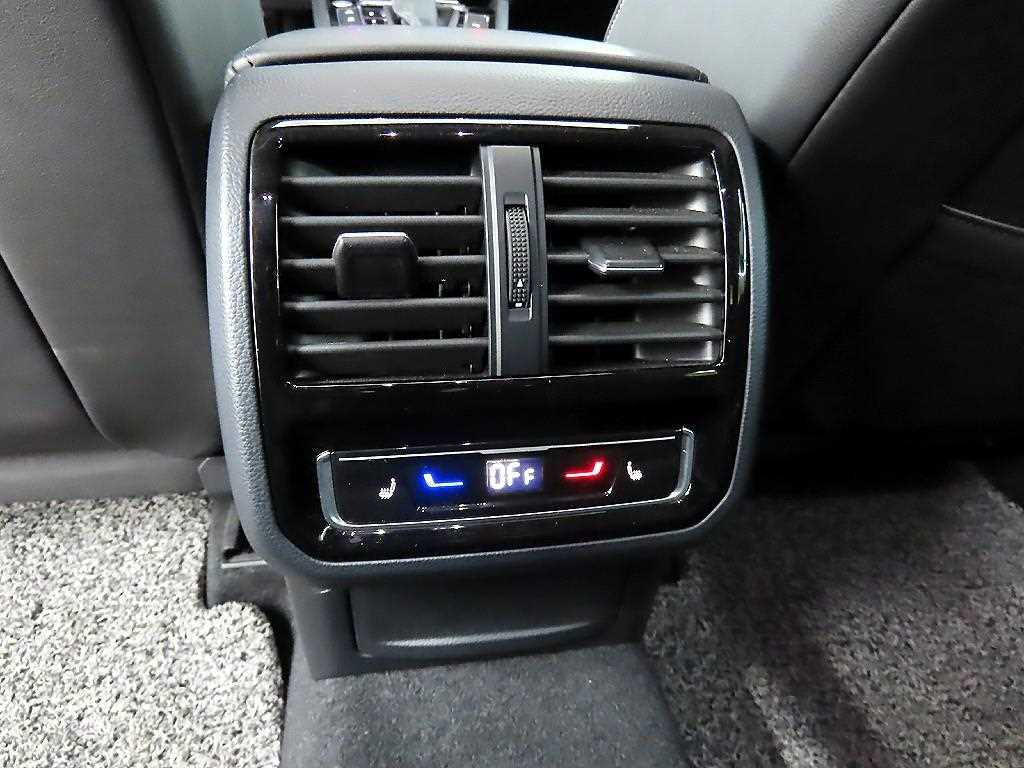 Volkswagen Arteon - Vista 12