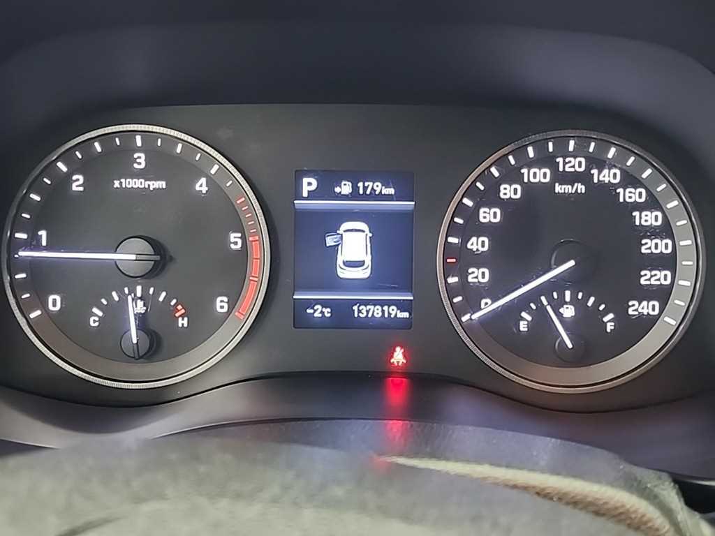 HYUNDAI Tucson - Vista 6