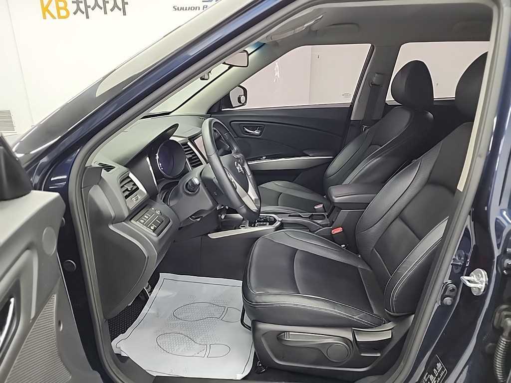 Ssangyong Tivoli - Vista 11