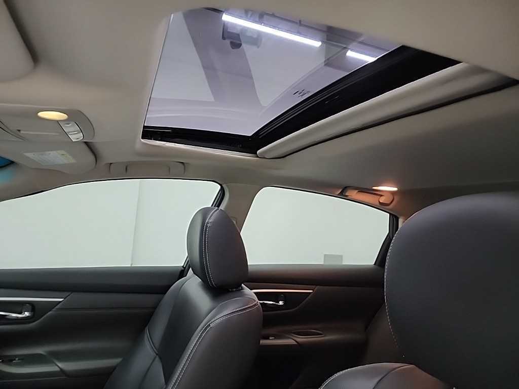 Nissan Altima 2018 Negro - Importación desde Corea - HF Imports Iquique - Foto 14