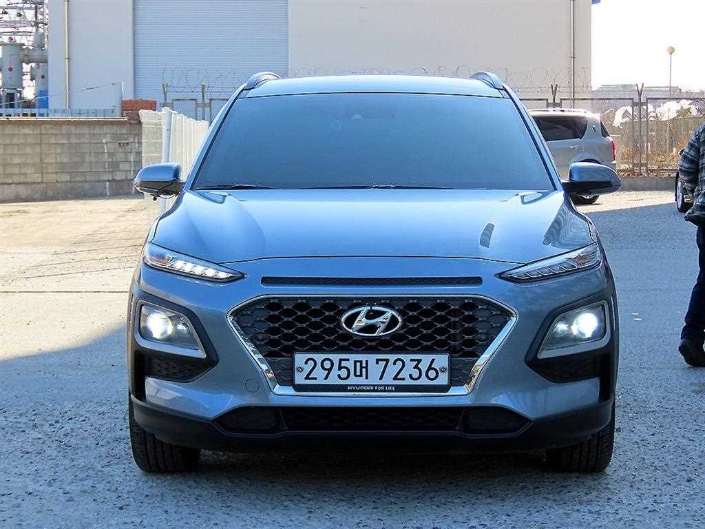 HYUNDAI Kona