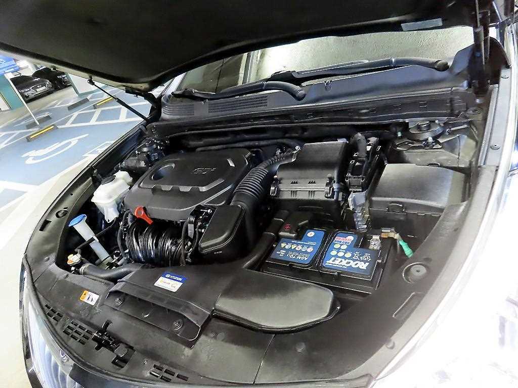 HYUNDAI Grandeur 2015 Negro - Importación desde Corea - HF Imports Iquique - Foto 18