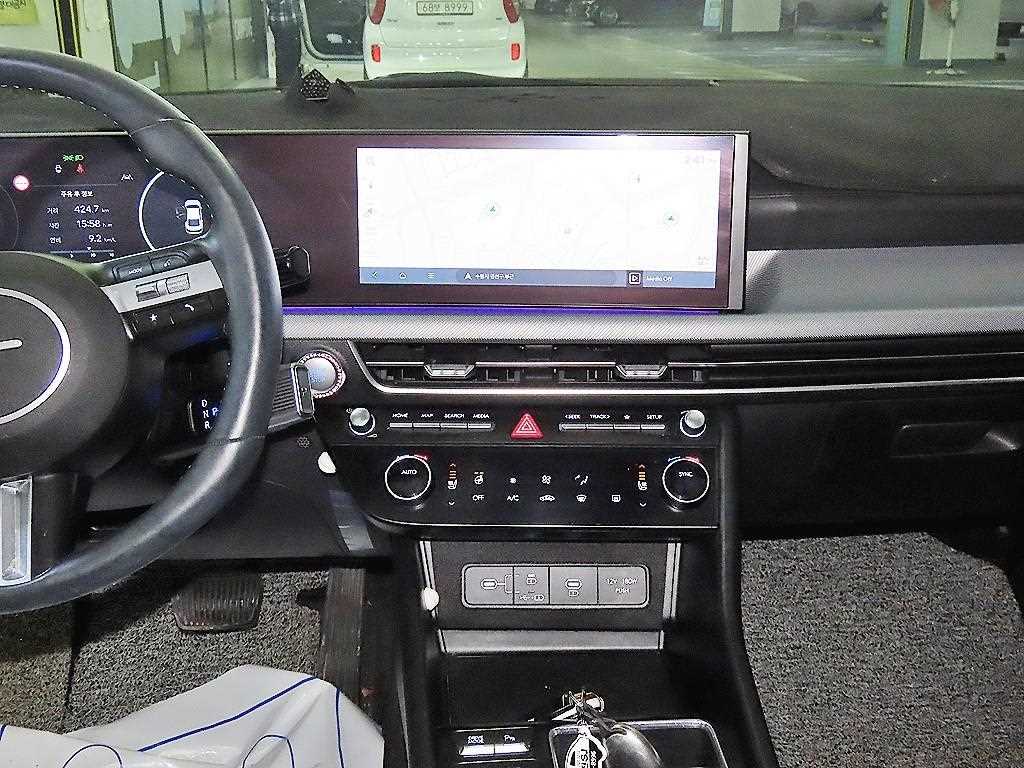 HYUNDAI Sonata - Vista 11