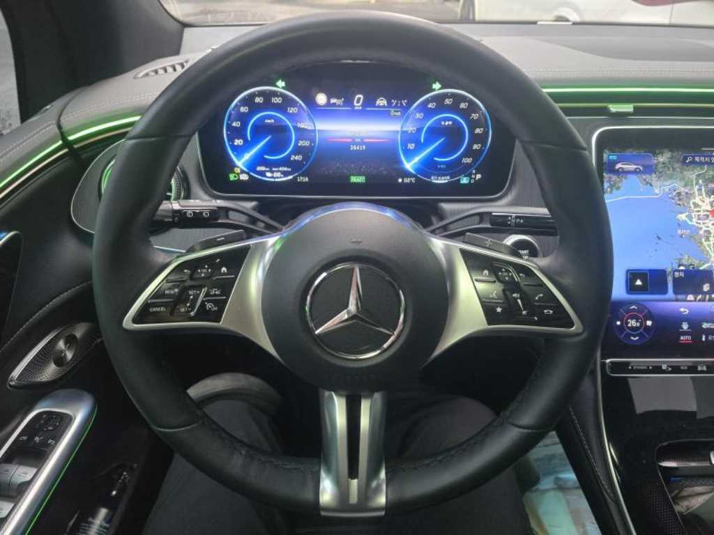 Mercedes Benz EQE - Vista 6