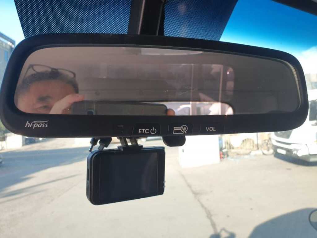 medium and large cargo truck - Vista 7