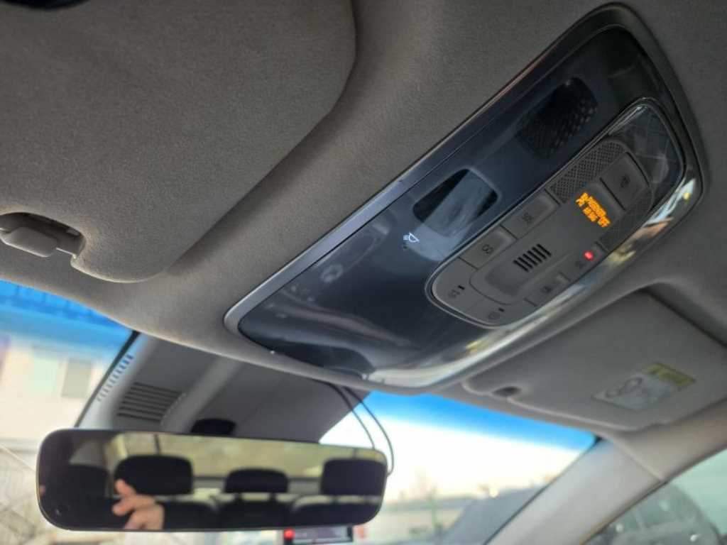 Genesis G80 - Vista 9