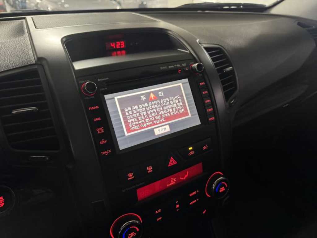 KIA Sorento - Vista 11