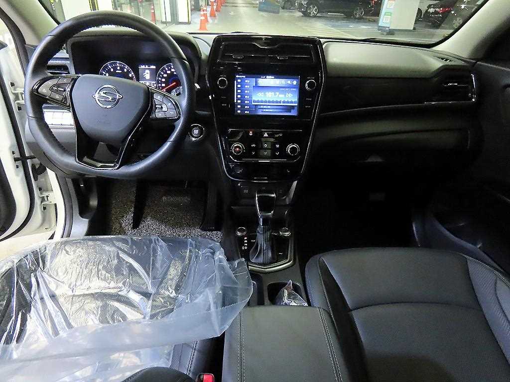 Ssangyong Tivoli - Vista 10