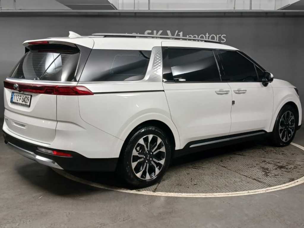 KIA Carnival - Vista 4