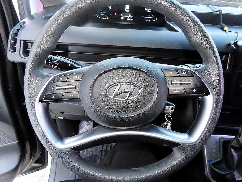 HYUNDAI Staria - Vista 8