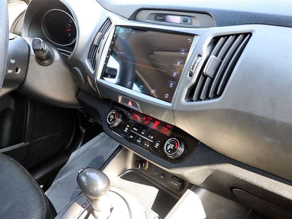 KIA Sportage - Vista 11