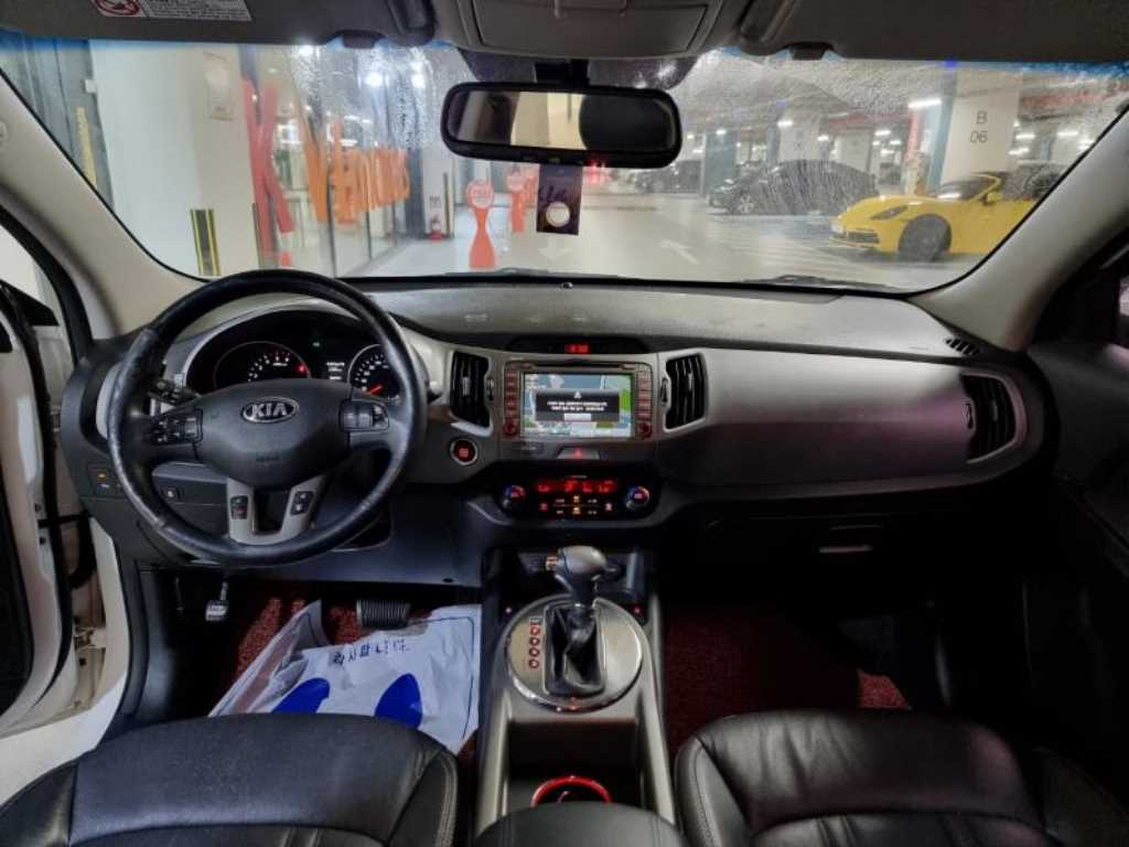 KIA Sportage - Vista 8