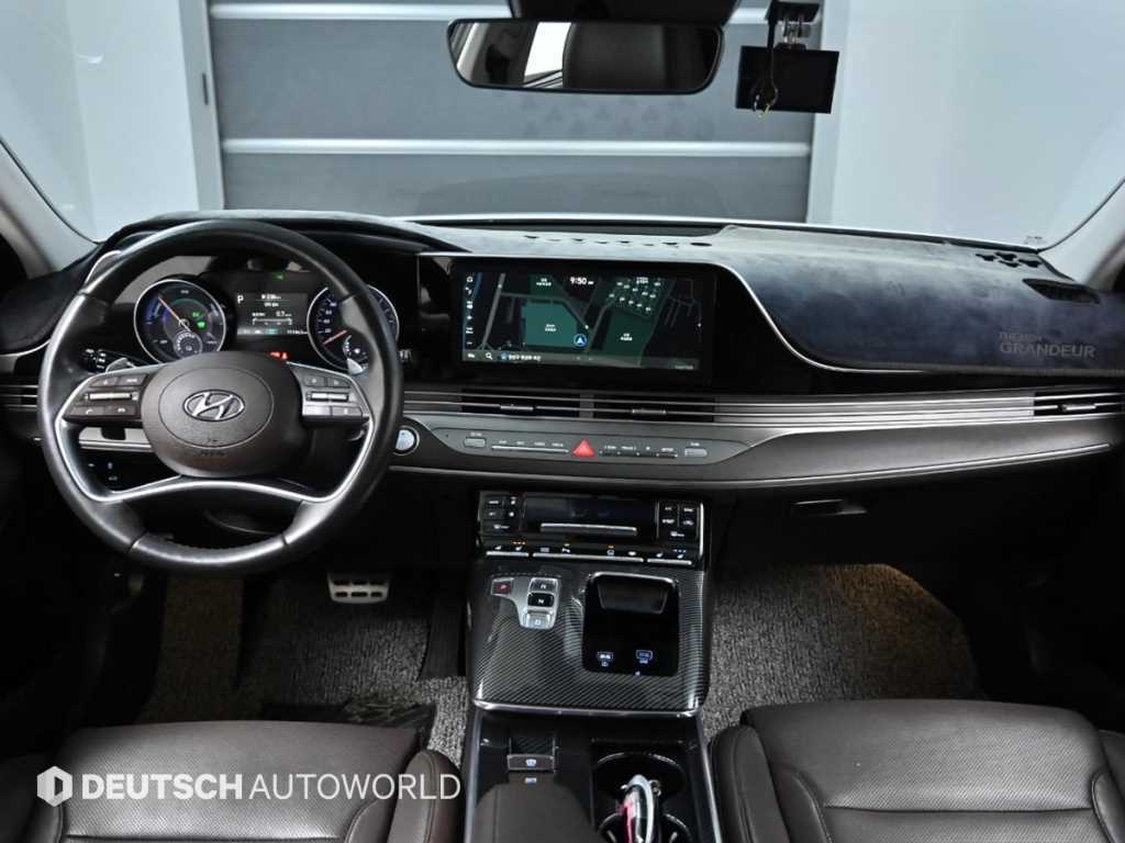 HYUNDAI Grandeur - Vista 7