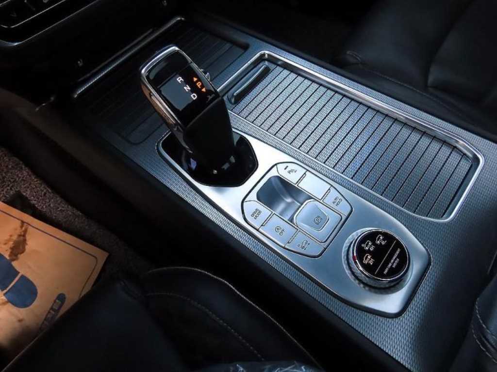 Ssangyong Rexton - Vista 10