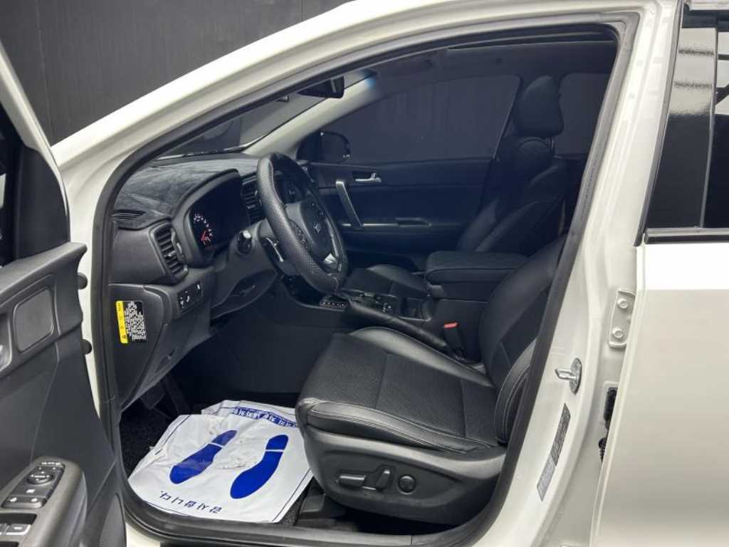 KIA Sportage - Vista 6