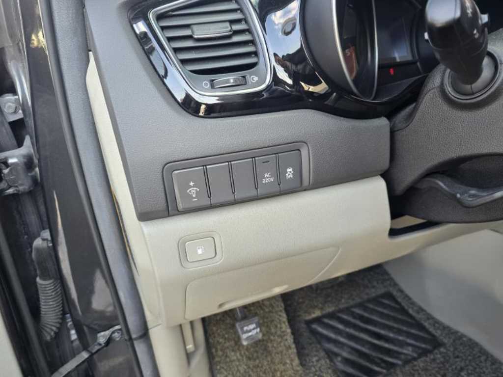 KIA Carnival 2015 Gris - Importación desde Corea - HF Imports Iquique - Foto 17