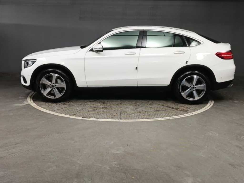 Mercedes Benz GLC Class - Vista 3