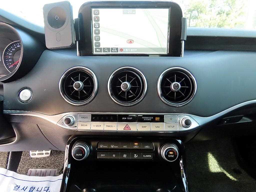 KIA Stinger 2018 Blanco - Importación desde Corea - HF Imports Iquique - Foto 13