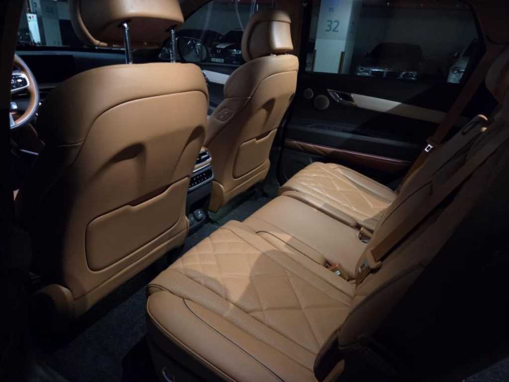 Genesis GV80 - Vista 6