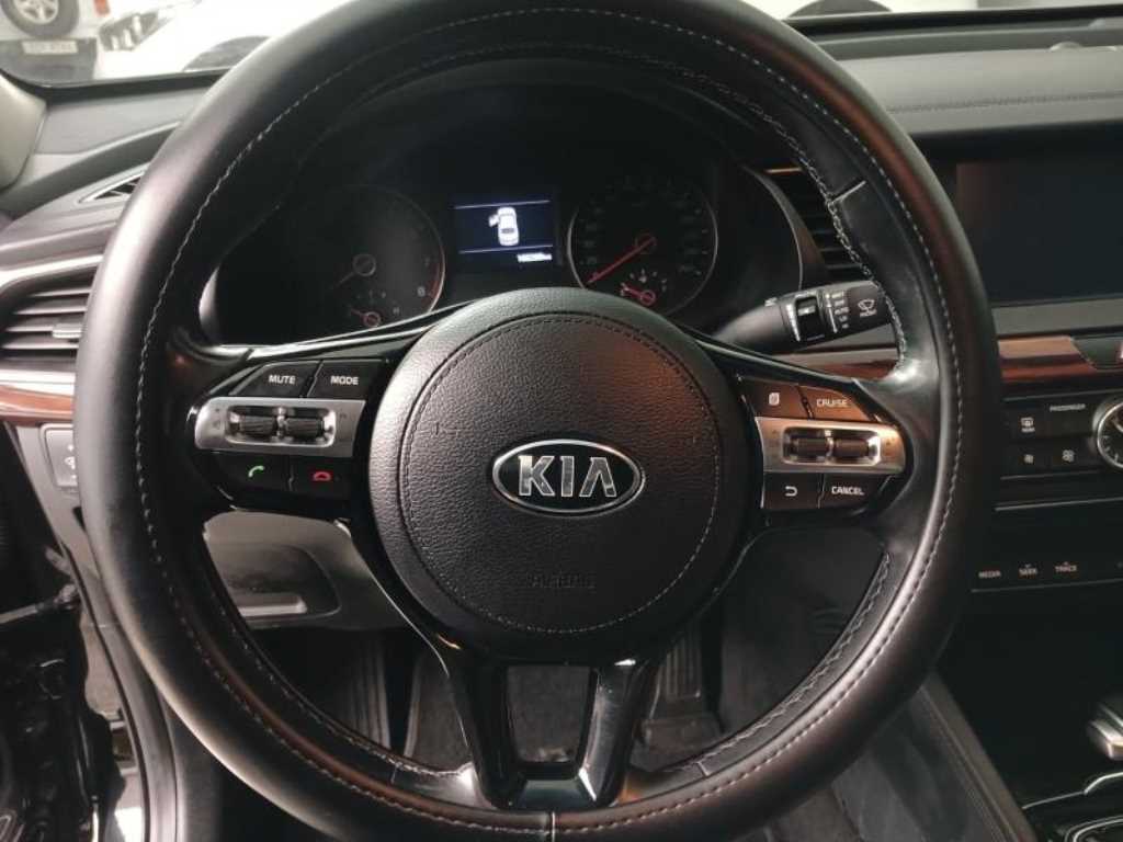 KIA K7 - Vista 11
